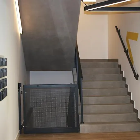 Lemon Plaza 3* Познань