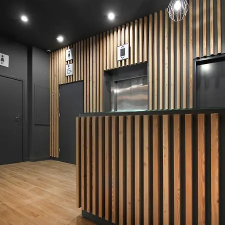 Lemon Plaza 3* Познань