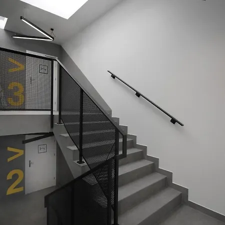 Lemon Plaza Отель Познань