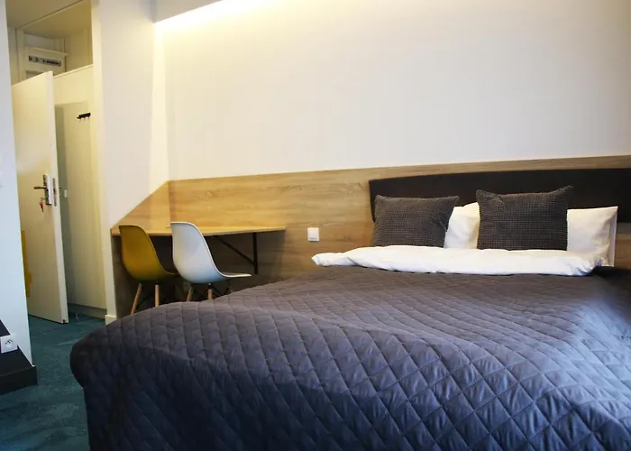 Lemon Plaza 3* Poznan
