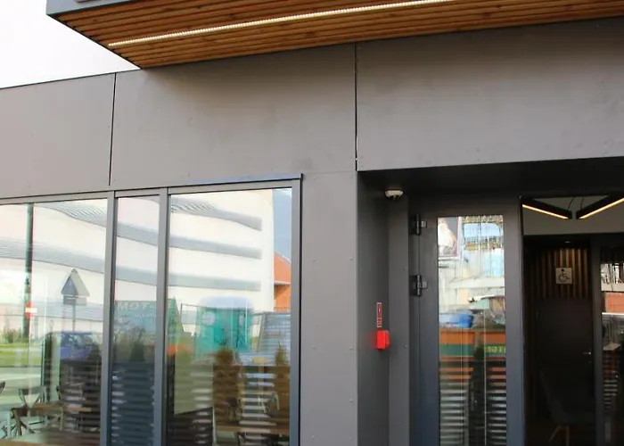 Lemon Plaza 포즈난