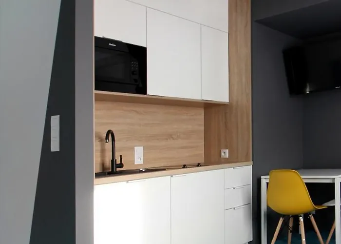 Lemon Plaza 포즈난